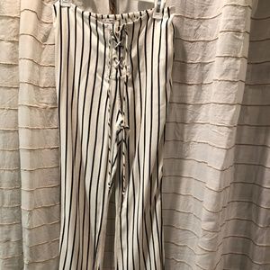 NWT Amuse Society white and black pants